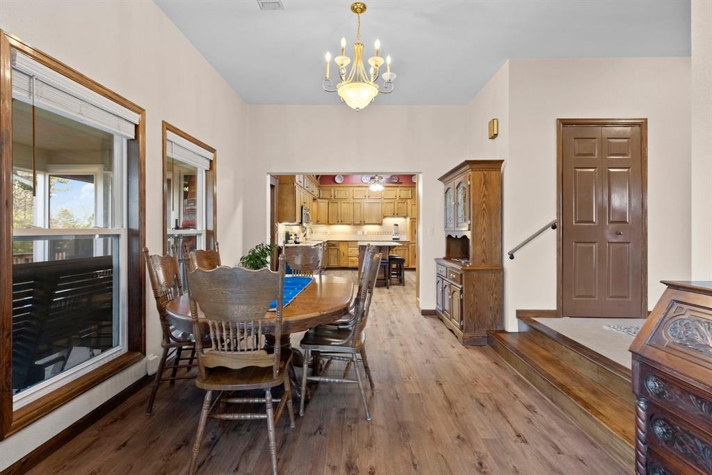 A1043 TENNISON THOMAS R,TRACT 7, ACRES 27.911, - Residential