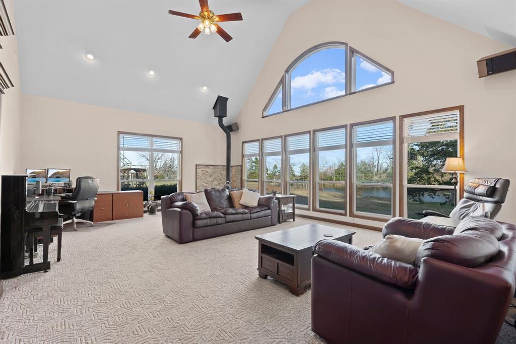 A1043 TENNISON THOMAS R,TRACT 7, ACRES 27.911, - Residential