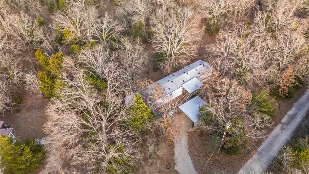 A1043 TENNISON THOMAS R,TRACT 7, ACRES 27.911, - Residential