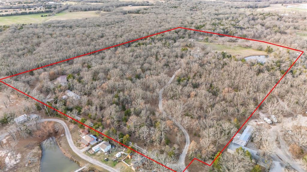 A1043 TENNISON THOMAS R,TRACT 7, ACRES 27.911, - Residential