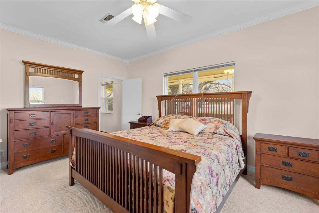 A1043 TENNISON THOMAS R,TRACT 7, ACRES 27.911, - Residential