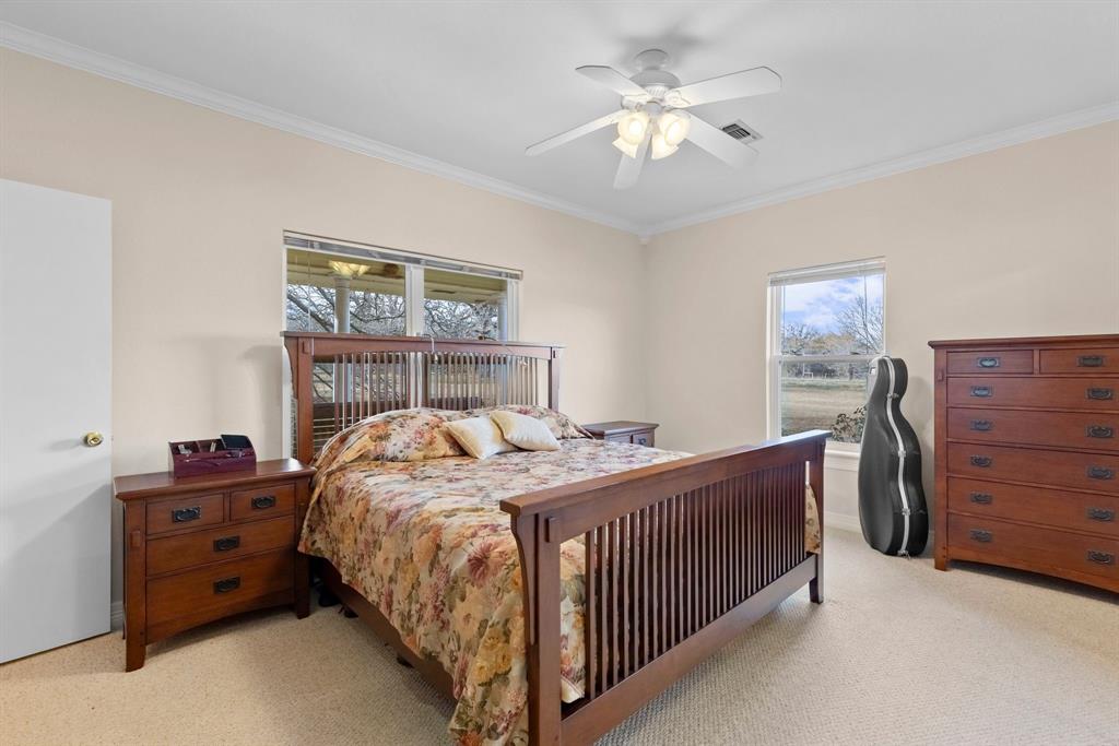 A1043 TENNISON THOMAS R,TRACT 7, ACRES 27.911, - Residential