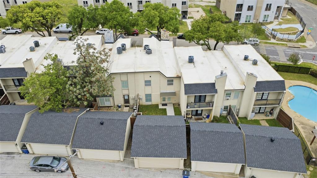 Timberleaf Lane Twnhms - Residential