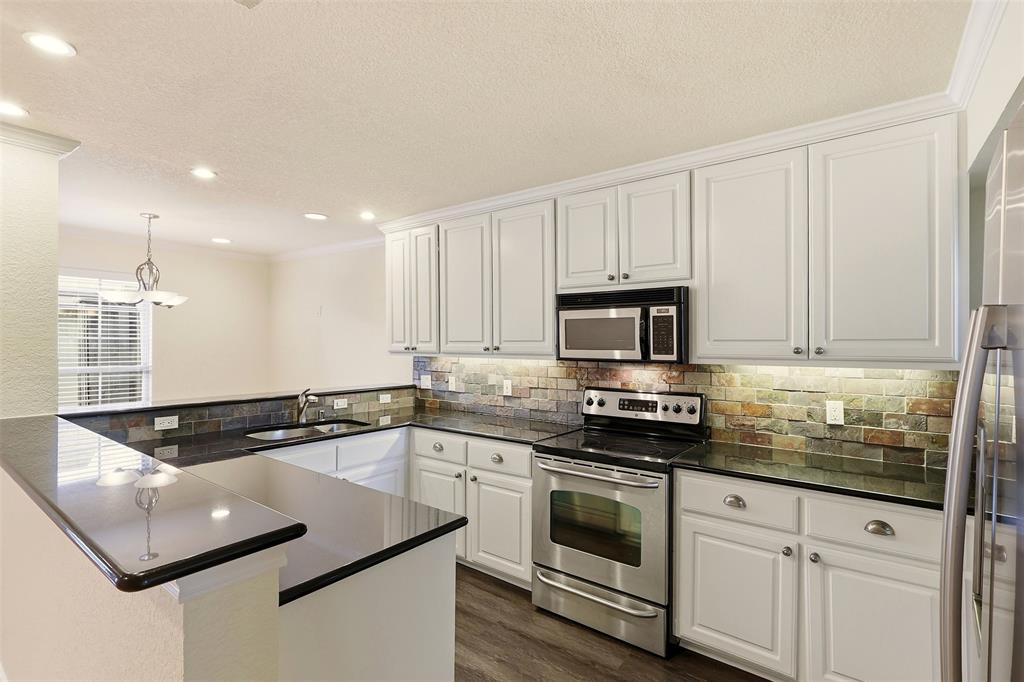 Timberleaf Lane Twnhms - Residential