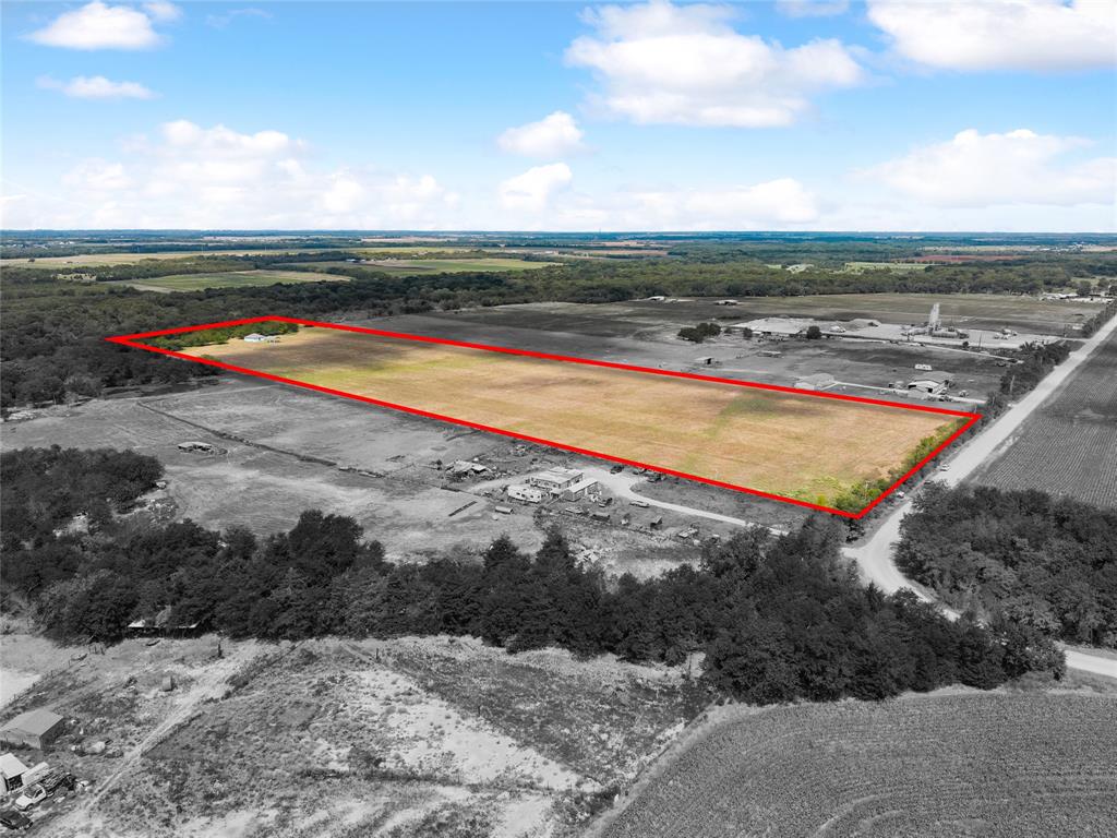 1098 County Road 2114