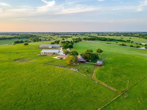 Photo of 3601 W Fm 4, Cleburne, TX 76033 (MLS # 21233118)