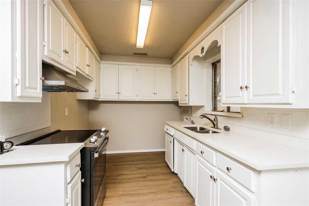 Holiday Park 03 - Residential Lease