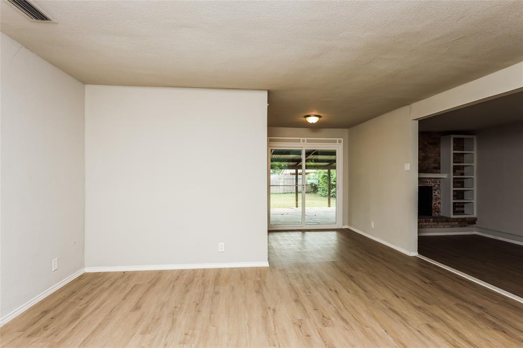 Holiday Park 03 - Residential Lease