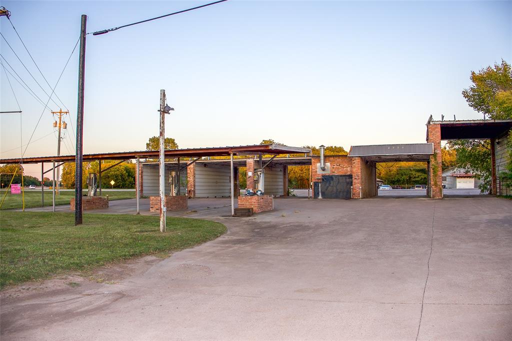 1300 Stonewall Street