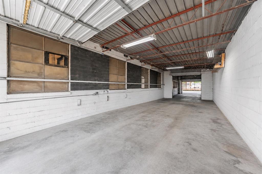 Ryan & Pruitt - Commercial Sale