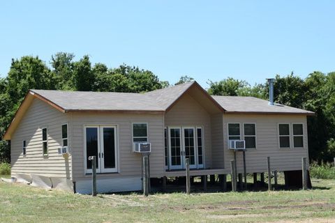 A home in Leonard