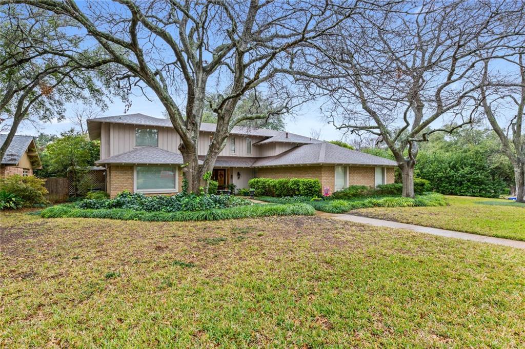 Inverness Place - Residential