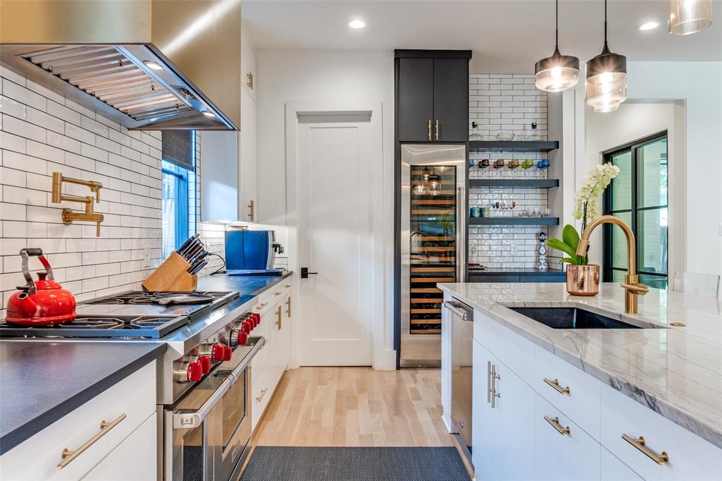 University Terrace Rev - Residential