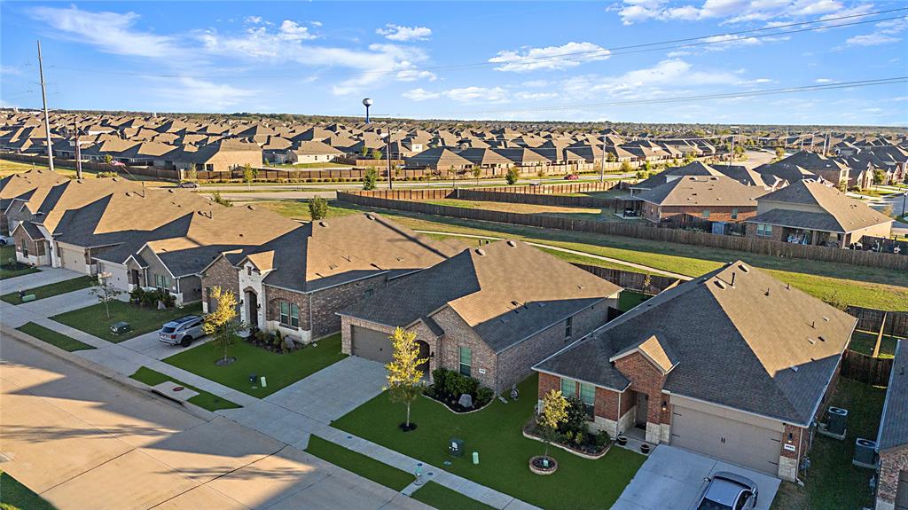 3102 Moccasin Lane