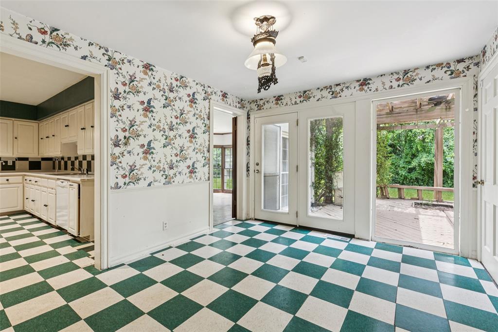 JOYCE WAY 568FR PRESTON RD - Residential