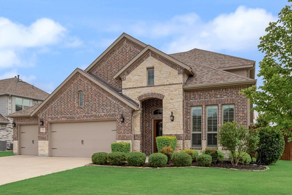 516 W North Creek Drive