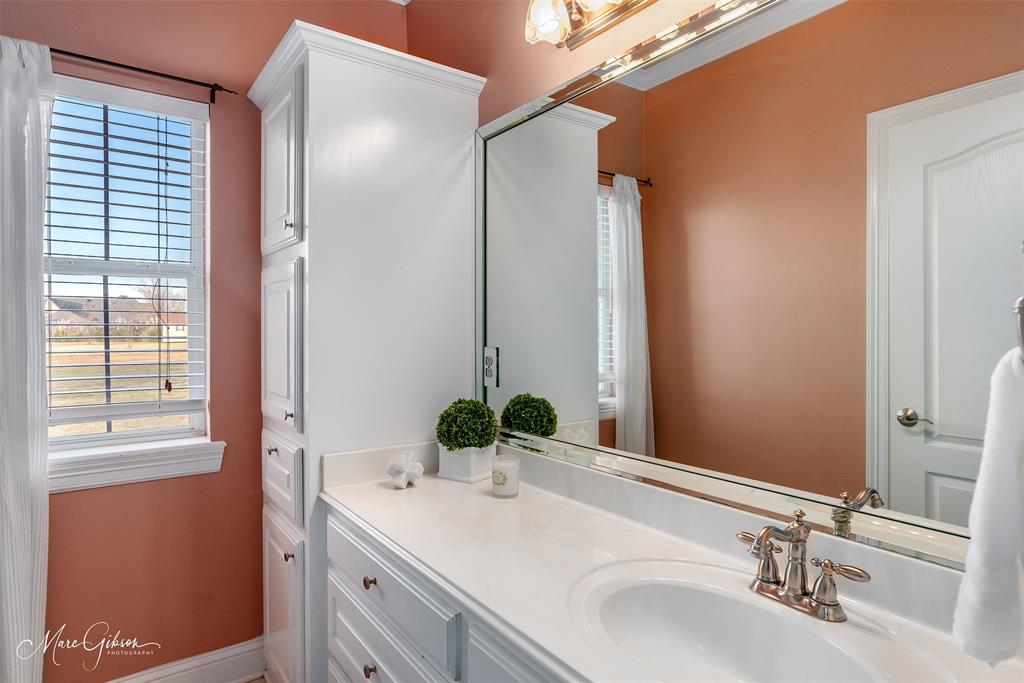 Bossier City, Louisiana 71111, United States, 3 Bedrooms Bedrooms, ,3 BathroomsBathrooms,Residential,Pending,20828