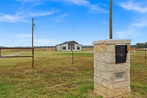 A home in Grand Saline