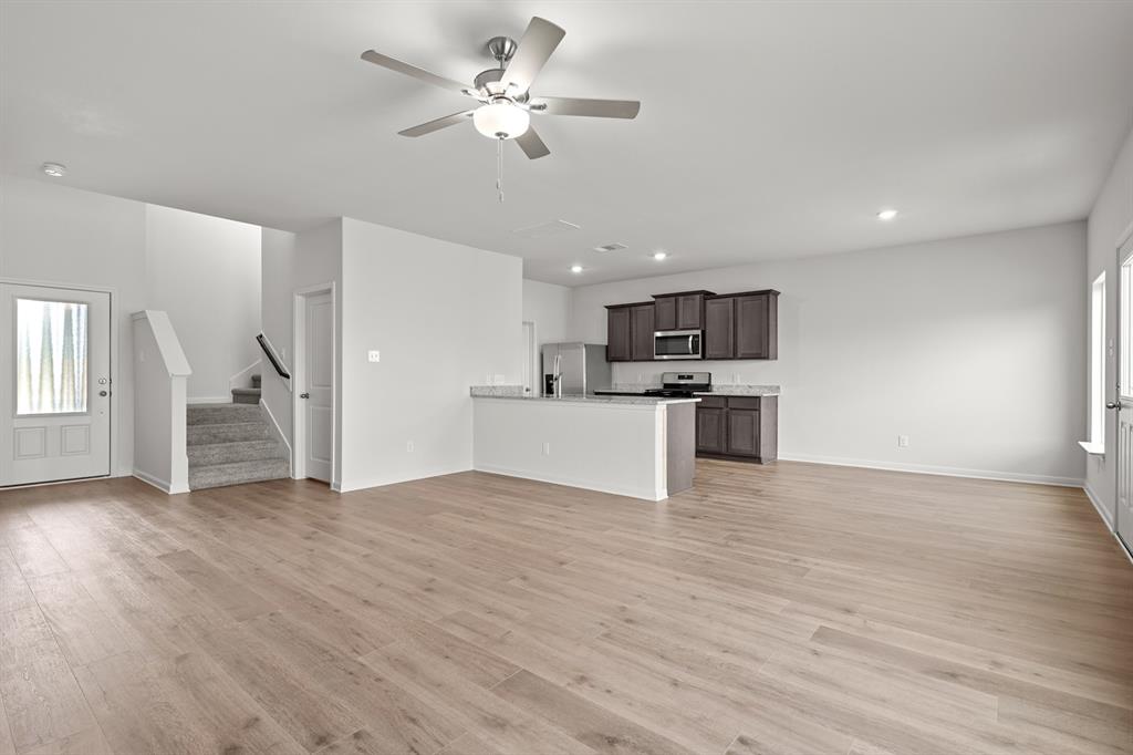 1553 Harvester Drive