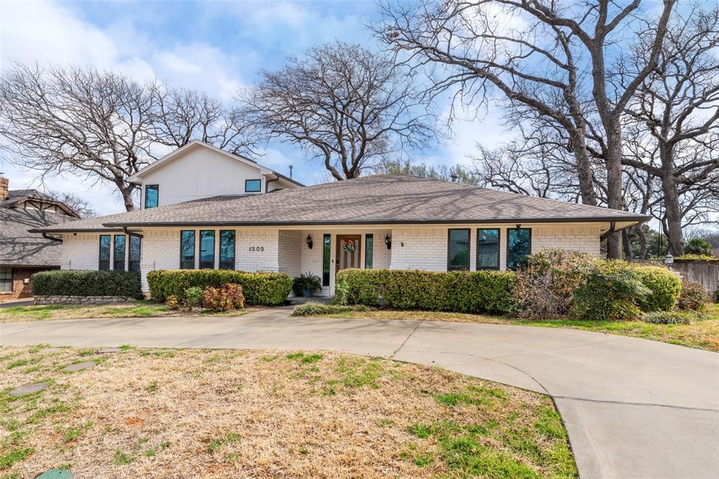 1509 Riverview Drive