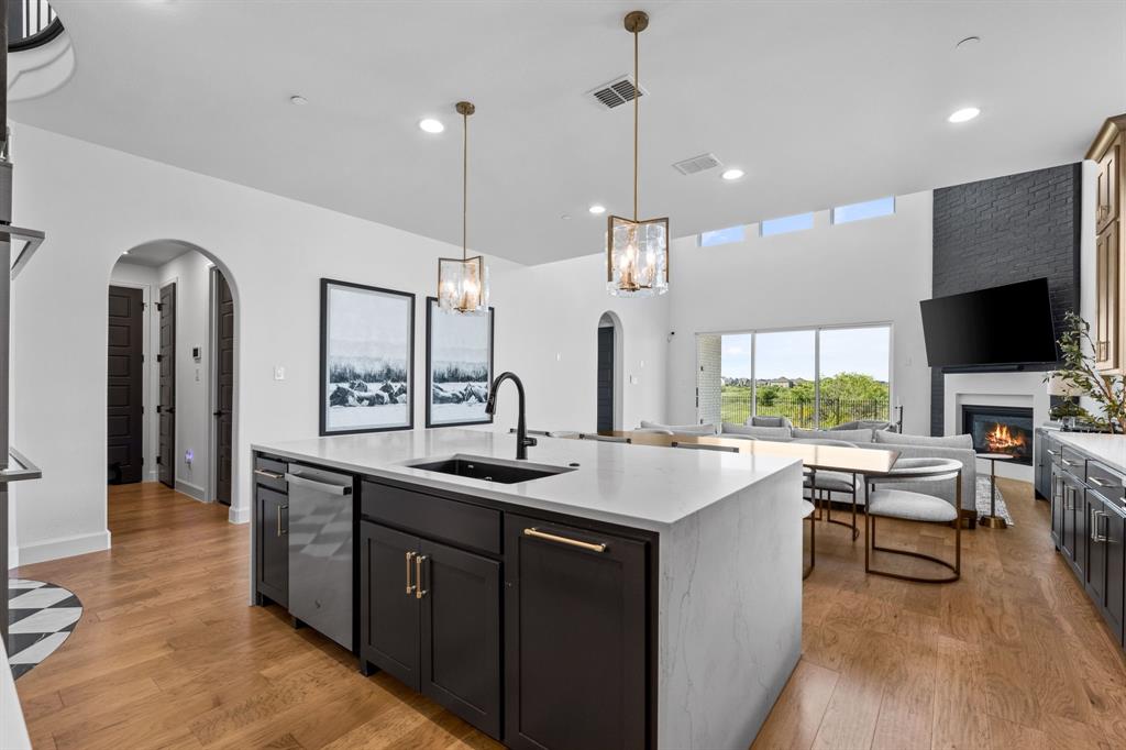 Westbury Tribute Ph 6 - Residential