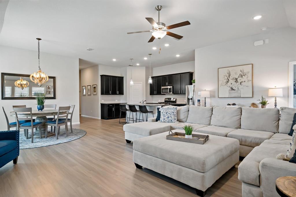 1517 Sweetwater Way