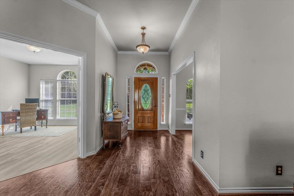 910 Crystal Cove