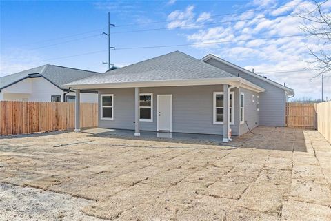 Tiny photo for 2607 Carver Street, Greenville, TX 75401 (MLS # 21198070)