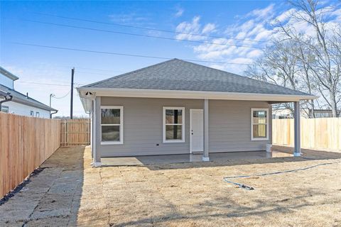 Tiny photo for 2607 Carver Street, Greenville, TX 75401 (MLS # 21198070)