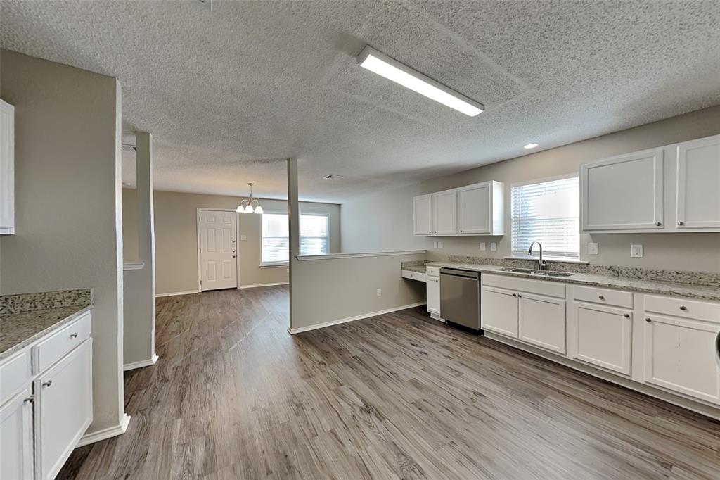 River Oaks Add Ph 2 - Residential Lease