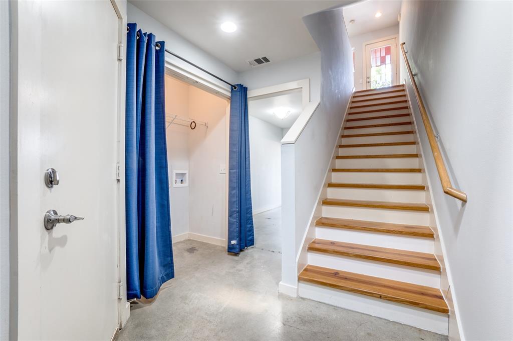 Knight Street Twnhms - Residential
