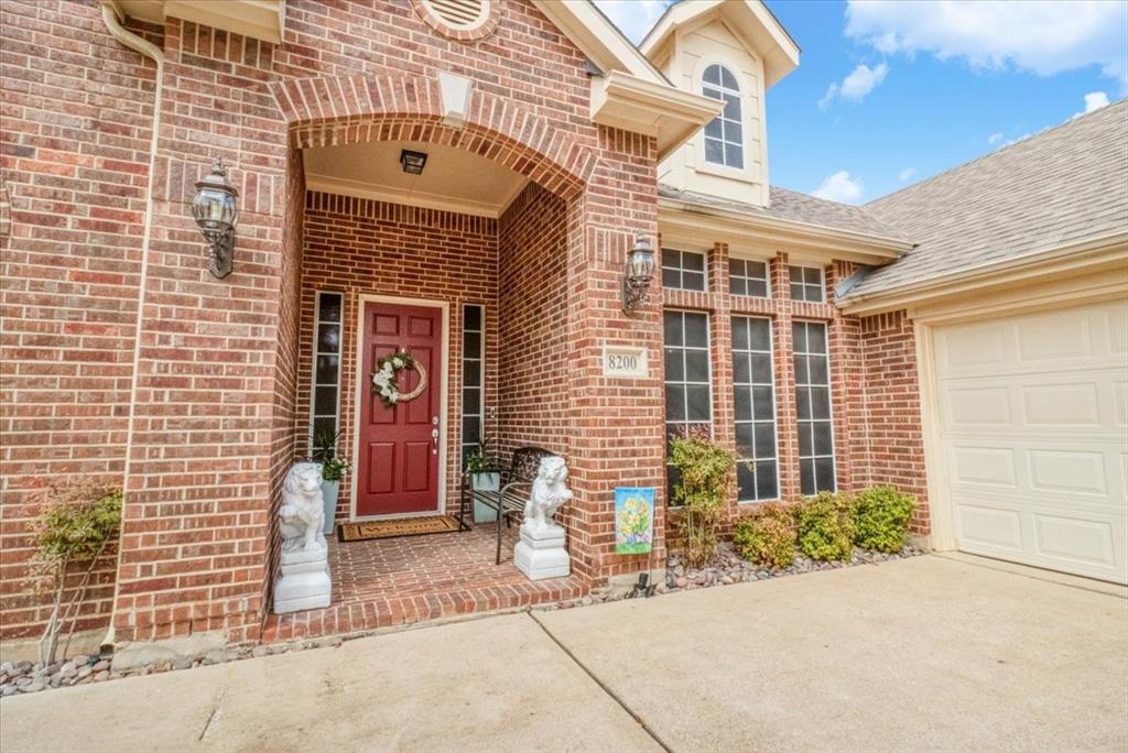 8200 Summerleaf Drive