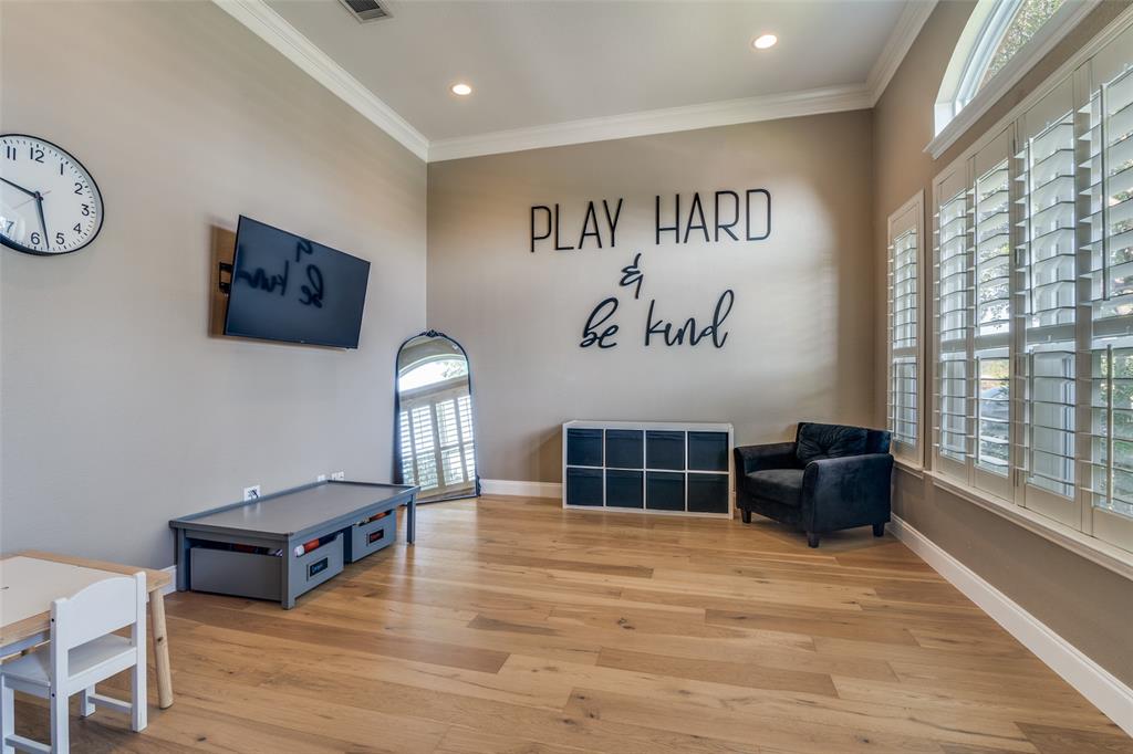 4224 Deerhurst Drive