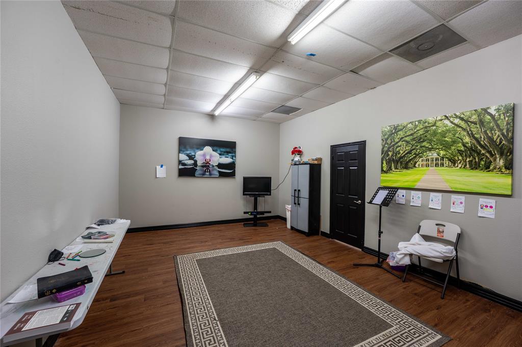 NA - Commercial Sale