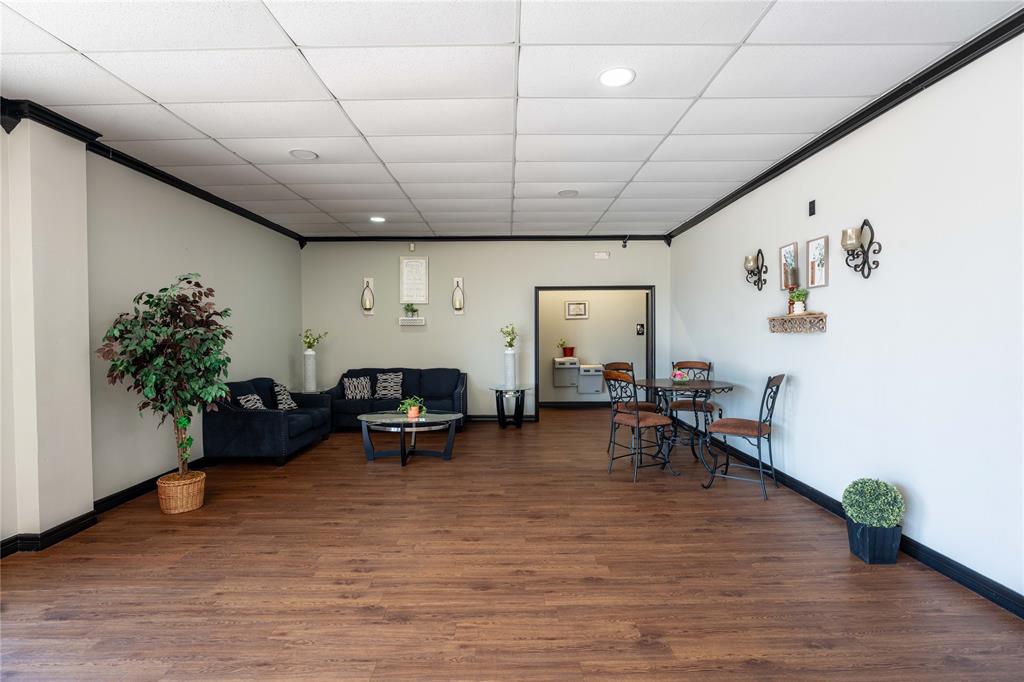 NA - Commercial Sale