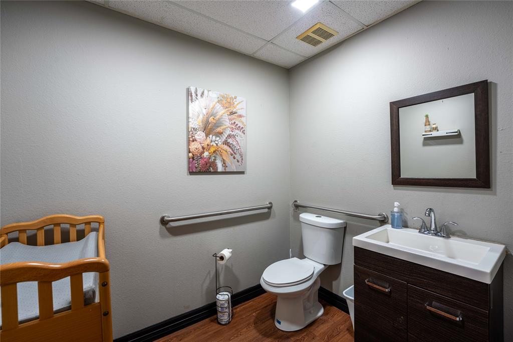 NA - Commercial Sale