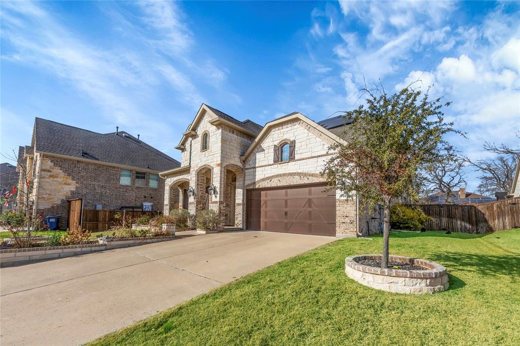 2218 Christopher Lane
