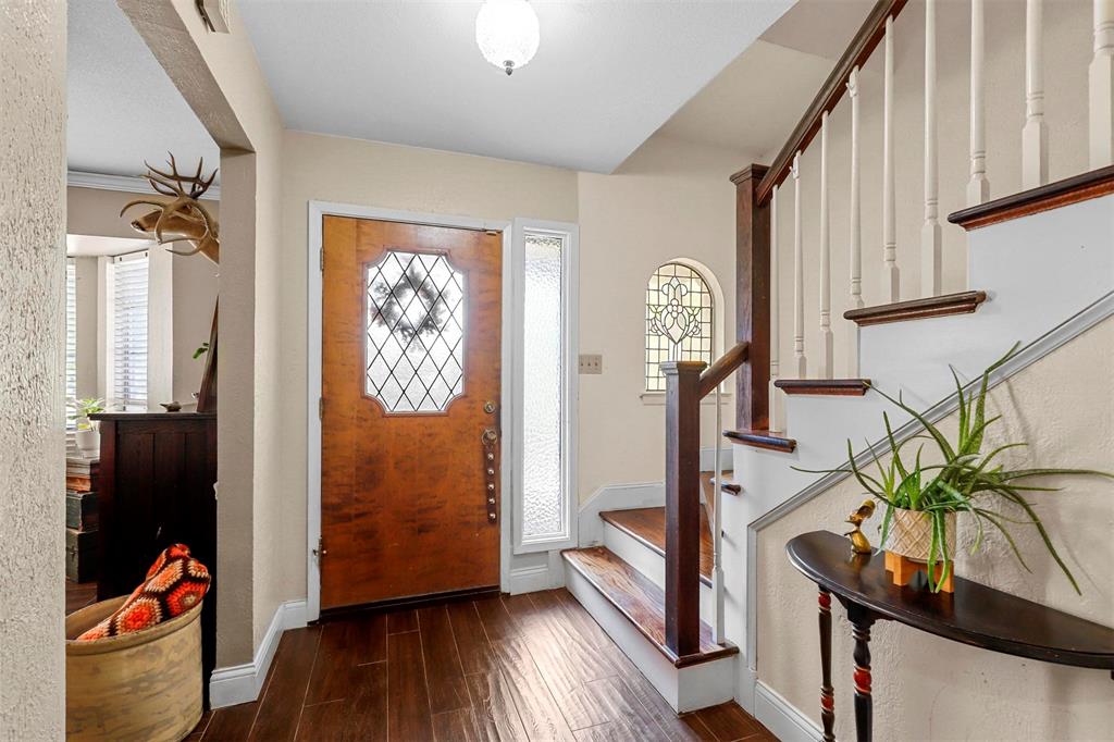 1509 Ems Road W
