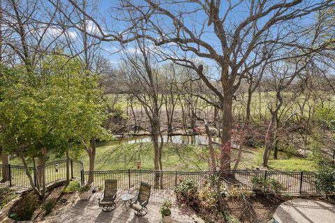 Photo of 1724 Pembroke Lane, McKinney, TX 75072 (MLS # 21255426)