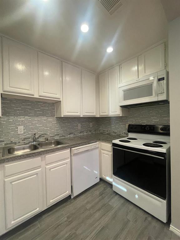 SOUTH SIDE ADDITION - Residential Lease