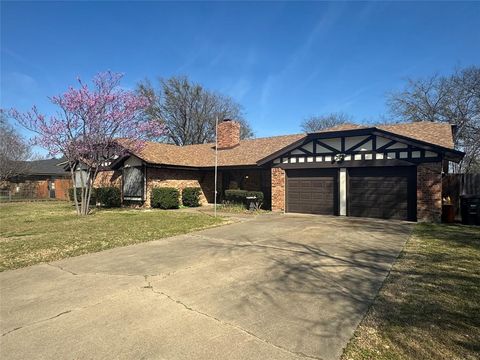 202 Westmeadow Drive Cleburne TX 76033