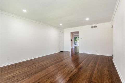 Tiny photo for 6737 Lakefair Circle, Dallas, TX 75214 (MLS # 21013204)