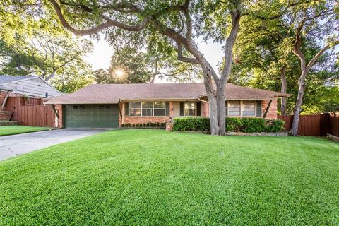 Tiny photo for 6737 Lakefair Circle, Dallas, TX 75214 (MLS # 21013204)