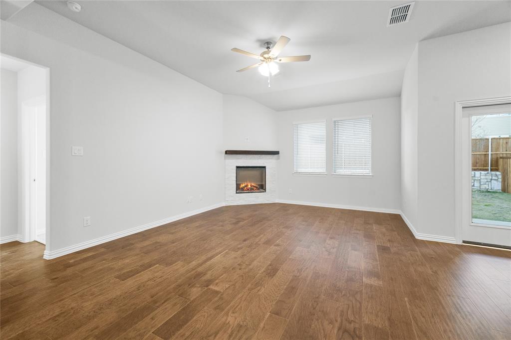 1612 Dove Drive