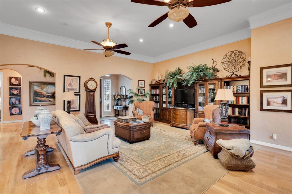 2515 Mustang Court