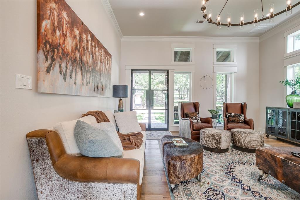 1410 Ellis Road