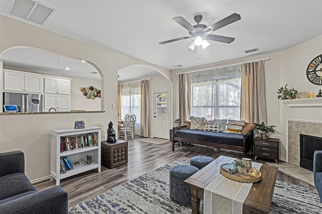 VILLAGES OF WOODLAND SPRINGS W - Residential