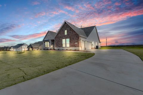 A home in Valley View