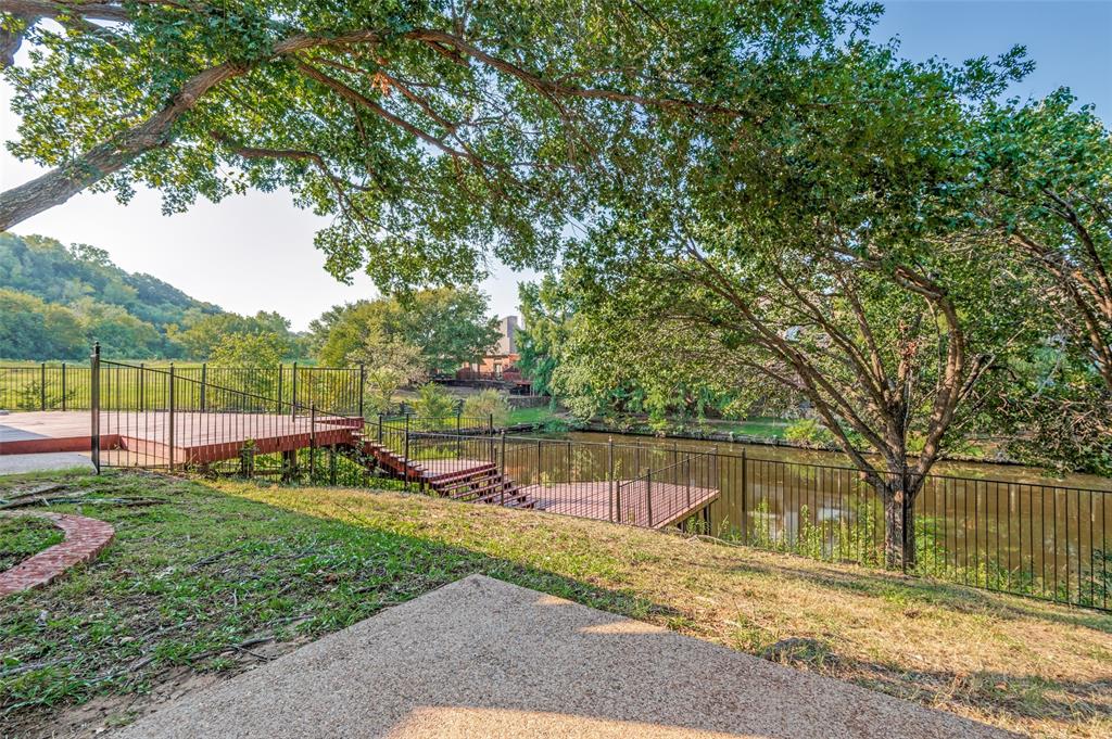 600 Loch Chalet Court