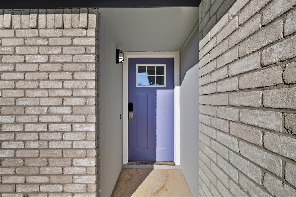 109 N Heights Drive